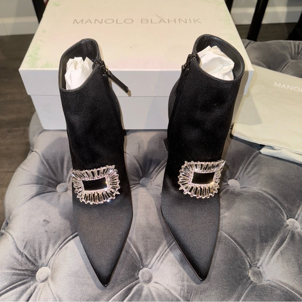 New Size 38.5 Manolo Blahnik Cantita Satin Black Ankle
Boots - Picture 3 of 11